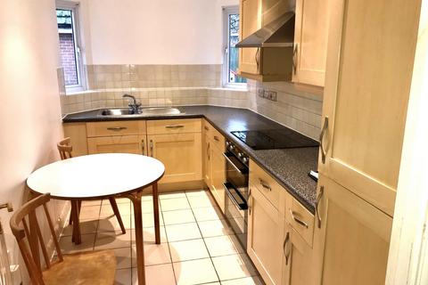 2 bedroom flat to rent, Goodhall Close, Stanmore, HA7