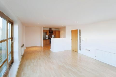 2 bedroom penthouse to rent, Regents Quay, Brewery Wharf, Leeds, UK, LS10