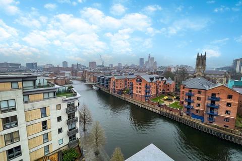 2 bedroom penthouse to rent, Regents Quay, Brewery Wharf, Leeds, UK, LS10