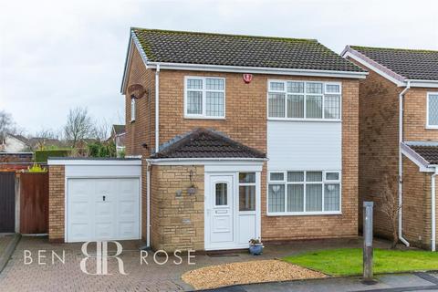 5 Long Close, Leyland, PR26 7AB