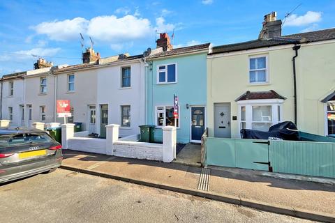 2 bedroom terraced house for sale, Howard Place, Littlehampton, West Sussex