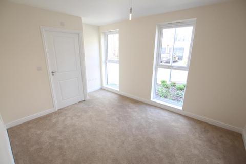 2 bedroom apartment to rent, Melrose Apartments, Addlestone KT15