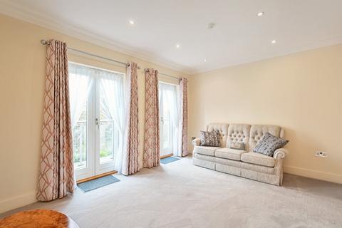 1 Kings Pool Walk, York, YO1 7NA