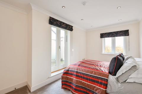 1 Kings Pool Walk, York, YO1 7NA