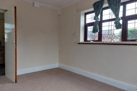 2 bedroom semi-detached house to rent, Owen Grove, Stoke-On-Trent ST6