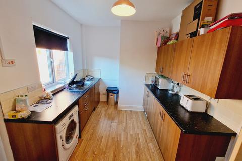 3 bedroom terraced house to rent, Rock Terrace, Durham DH7