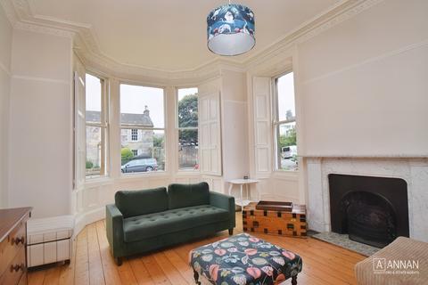 3 bedroom flat to rent, Elcho Terrace, Edinburgh EH15