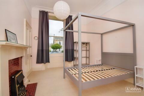 3 bedroom flat to rent, Elcho Terrace, Edinburgh EH15