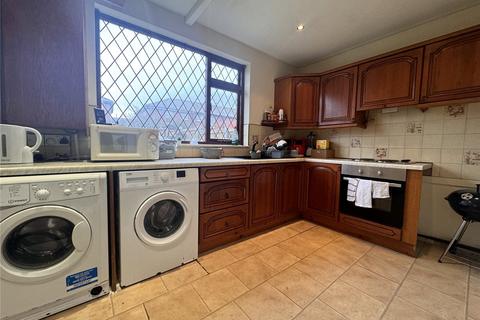 2 bedroom semi-detached house to rent, Albert Royds Street, Greater Manchester OL16