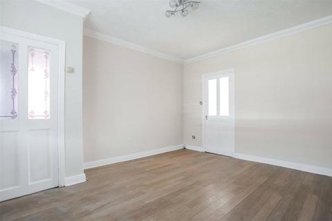 2 bedroom semi-detached house to rent, Albert Royds Street, Greater Manchester OL16