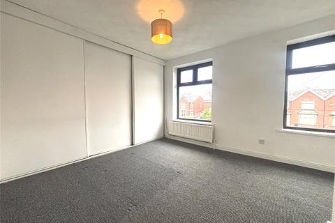 2 bedroom semi-detached house to rent, Albert Royds Street, Greater Manchester OL16