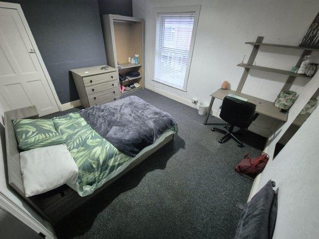Exmouth-street-hu5-2ld-963316