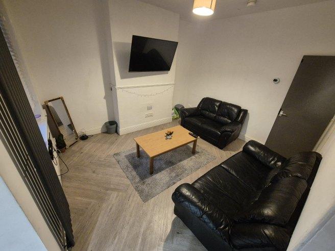 Exmouth-street-hu5-2ld-963322