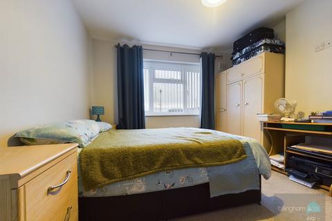19 Brook Crescent, Kingswinford, DY6 9AT