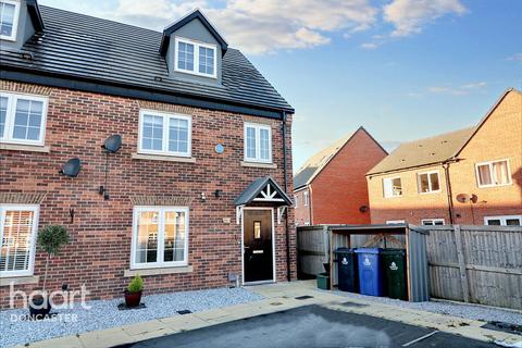 4 bedroom semi-detached house for sale, Winder Close, Doncaster