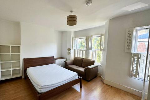 2 bedroom flat for sale, Brook Drive, Elephant and Castle, London, SE11