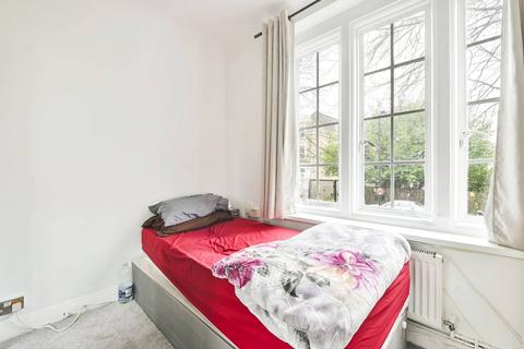 2 bedroom flat for sale, Mortimer Crescent, St John's Wood, London, NW6