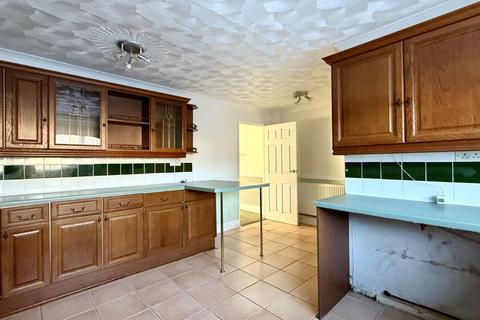 3 bedroom terraced house for sale, Curlew Gardens, Hampshire PO8