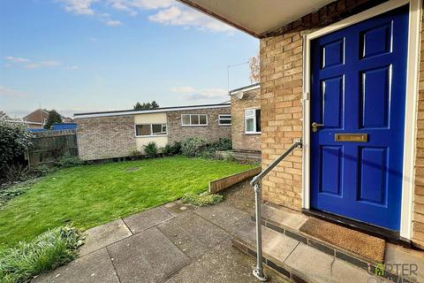 2 bedroom detached bungalow for sale, Carlson Gardens, Lutterworth