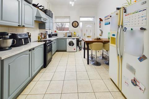 2 bedroom terraced house for sale, Hamilton Court, Hesters Way Road, Cheltenham, Gloucestershire, GL51