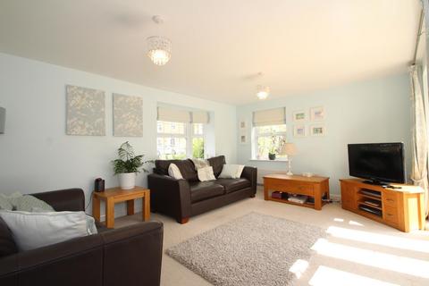 4 bedroom detached house for sale, Oak View, Leeds, West Yorkshire, LS16