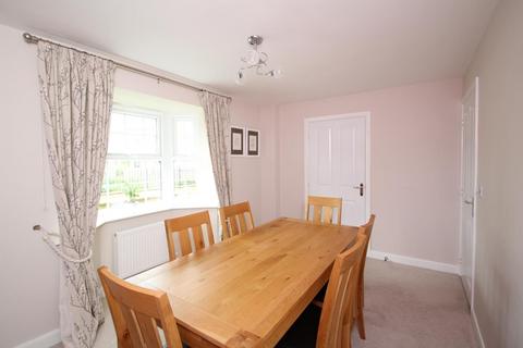 4 bedroom detached house for sale, Oak View, Leeds, West Yorkshire, LS16