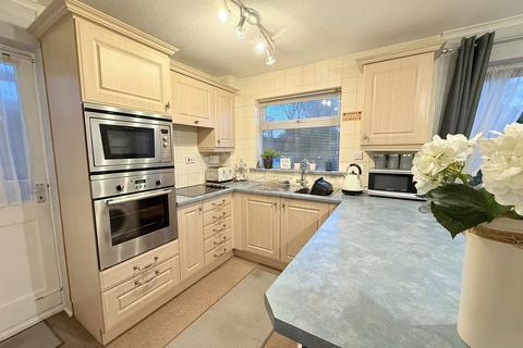 3 bedroom end of terrace house for sale, Rainsbrook Drive, Monkspath