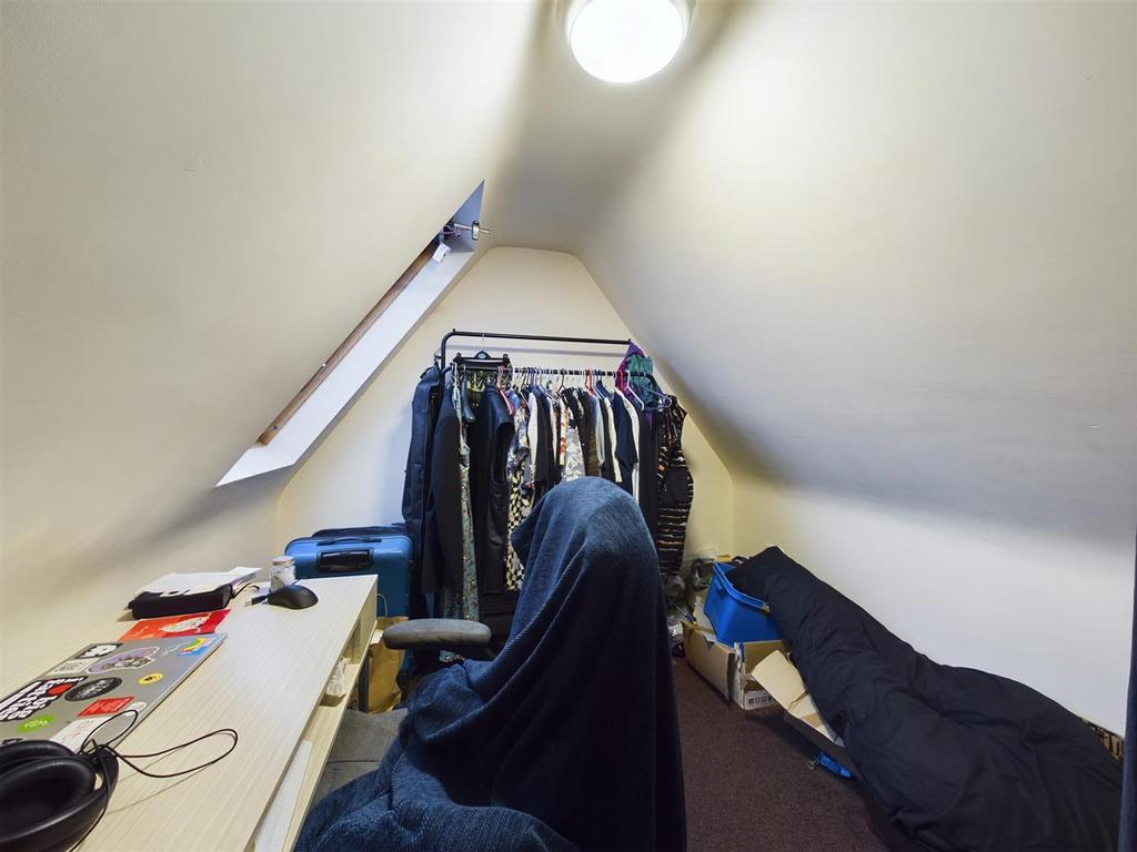 Bedroom 2.jpg
