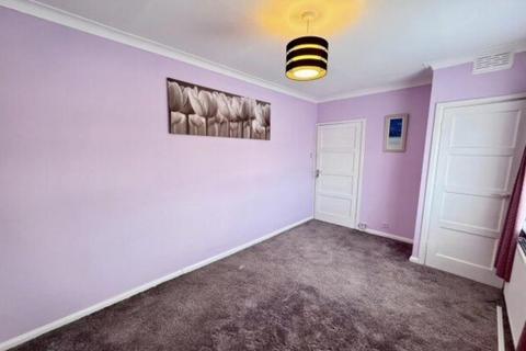 3 bedroom house to rent, Hillbeck Crescent, Nottingham NG8