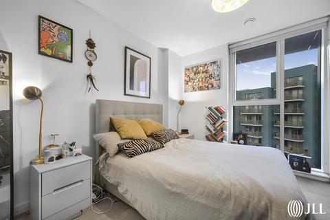 3 bedroom apartment for sale, Southmere House, Highland Street, London, E15