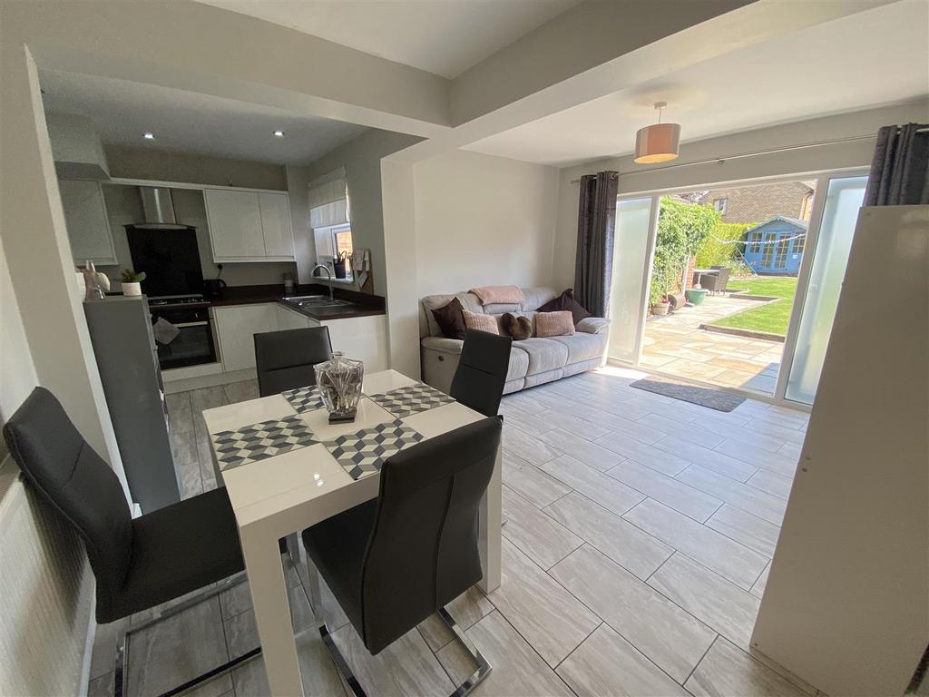 Kitchen Living Area