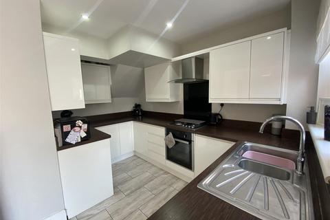 16 Barnards Drive, South Cave, Brough, HU15 2HL
