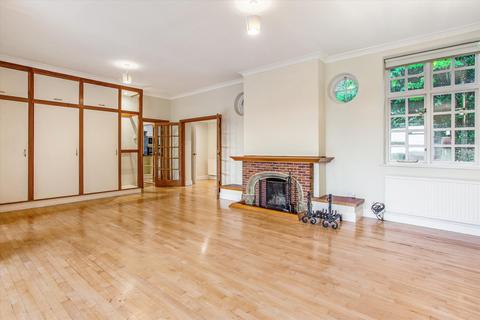 undefined, Longcross Road, Longcross, Surrey, KT16.