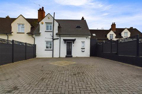 2 bedroom semi-detached house for sale, Stoats Nest Village, Coulsdon CR5