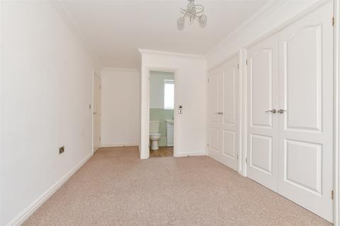 4 bedroom detached house for sale, Gilbert Way, Canterbury, Kent