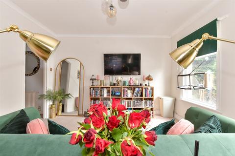 1 bedroom maisonette for sale, Crescent Road, Warley, Brentwood, Essex