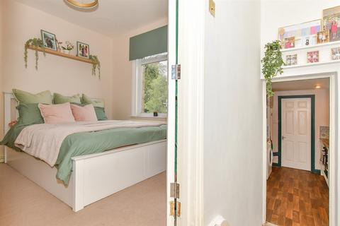 1 bedroom maisonette for sale, Crescent Road, Warley, Brentwood, Essex