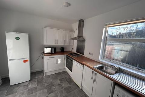 5 bedroom semi-detached house for sale, Queens Road, Beeston, Nottingham, Nottinghamshire, NG9