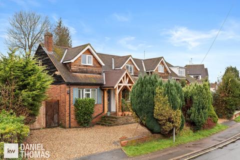 5 bedroom detached house for sale, Homewood Avenue, Cuffley, Hertfordshire