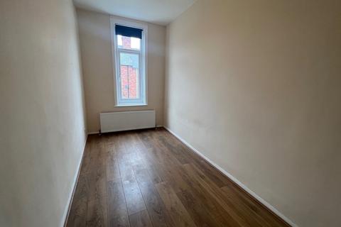 2 bedroom apartment to rent, Lord Street, South Shields, NE33