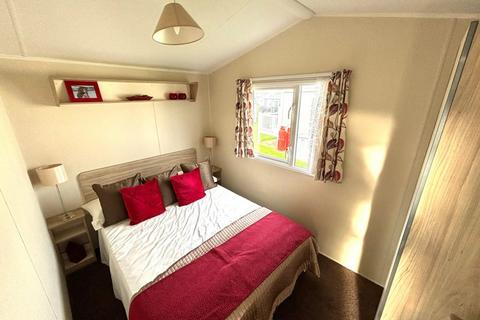 2 bedroom static caravan for sale, Chantry Country and Leisure Park