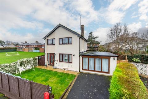 3 bedroom detached house for sale, Pont View, Newcastle Upon Tyne NE20