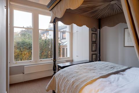 1 bedroom flat for sale, Pembridge Villas, London, W11