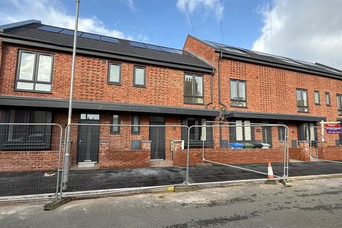 3 bedroom terraced house for sale, Noor Gardens, Blackburn Street, Old Trafford