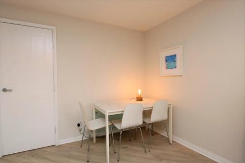 2 bedroom flat to rent, Grovepark Gardens, Glasgow, G20