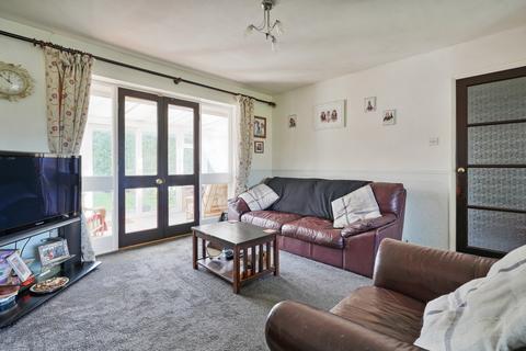 2 bedroom detached bungalow for sale, Sandby Croft, Sheffield, S14 1DH