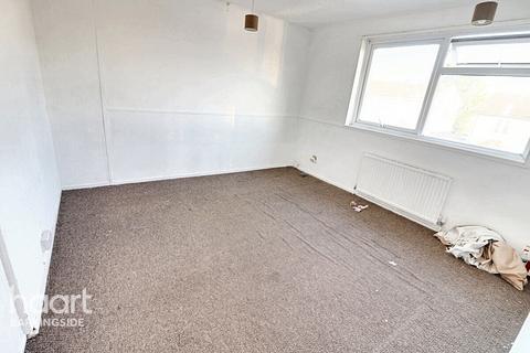 1 Bearing Close, Chigwell, IG7 4NE