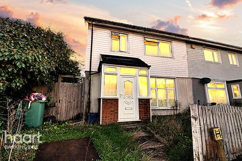 3 bedroom semi-detached house for sale, Bearing Close, Chigwell