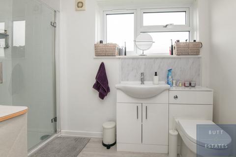90 Birchy Barton Hill, Exeter, EX1 3HE