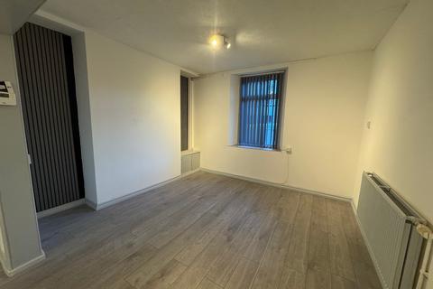 3 bedroom terraced house to rent, Blaenycwm Treherbert - Treorchy